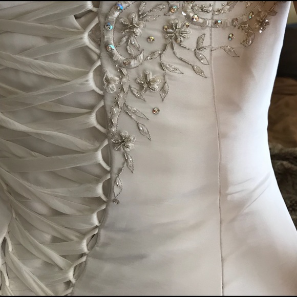 Alfred Angelo Modest Corset Lace Up Wedding Dress - Picture 6 of 8